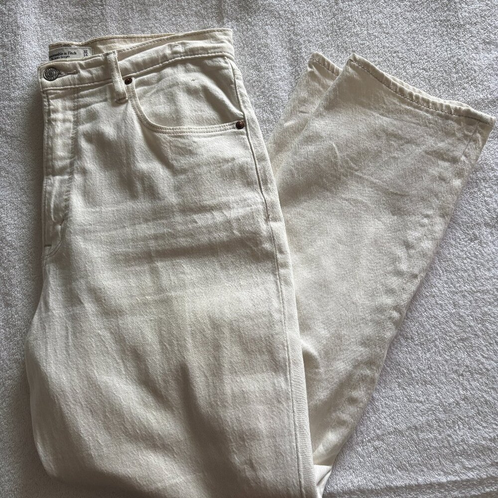 Abercrombie & Fitch Cream Women Jeans